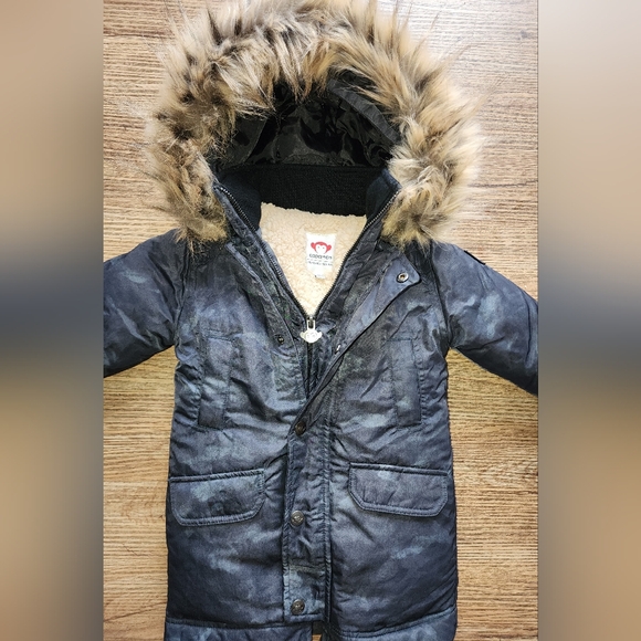 Size 2 - Appaman Kids Hooded Long Down Puffer Jacket $175